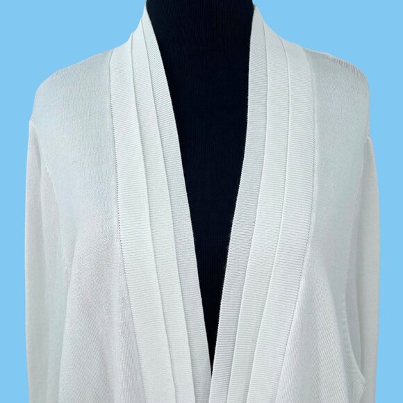 NWT RONNI NICOLE WHITE OPEN FRONT PLEATED LIGHTWEIGHT CARDIGAN SWEATER - 2X - Picture 2 of 9